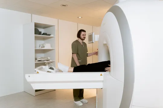 CT Scan Near Me: How to Choose a Clinic