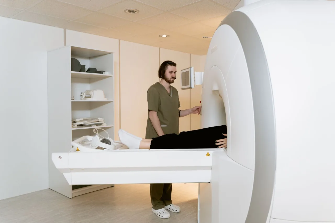 CT Scan Near Me: How to Choose a Clinic
